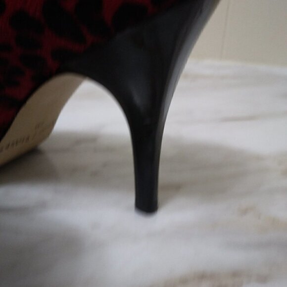 WHBM | NAOMI Red Black Leopard Print Calf Hair Heels | Size 7 - Picture 10 of 11